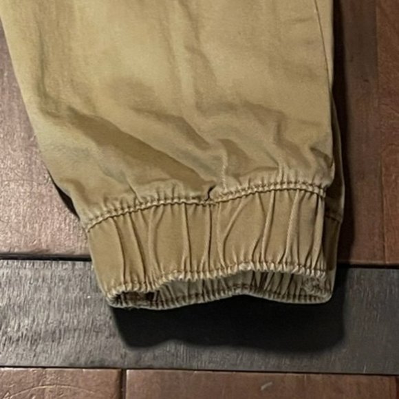 Boy's khaki casual pants. - Picture 2 of 4